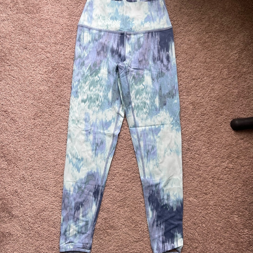 Aerie Kids Teal and White Patterned Leggings